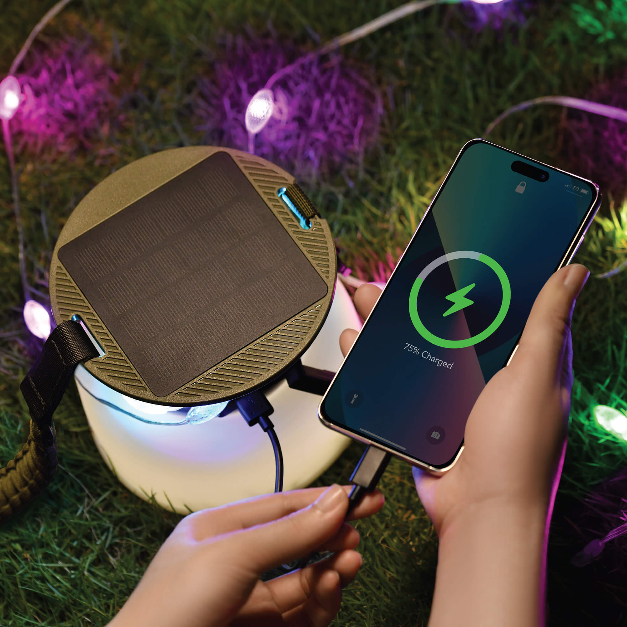 Linterna solar multifunción